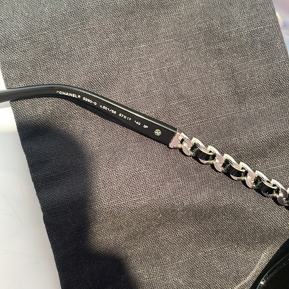 Iconic Chanel Sunglasses - Picture 4 of 4